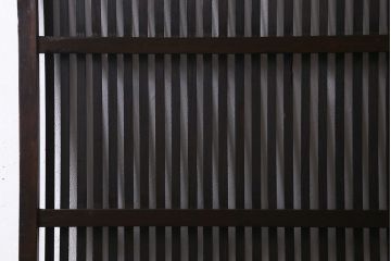アンティーク建具　和製アンティーク　大正期　シックな佇まいが魅力的な格子戸1枚(引き戸、建具)(R-040416)