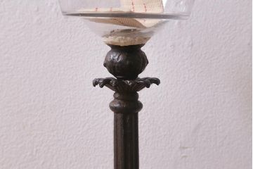 アンティーク雑貨　明治大正　グラビュール(グラヴュール)　金魚鉢型　チューリップ型　赤縁　フリルガラスのオイルランプ(洋燈、座敷ランプ)(R-040419)