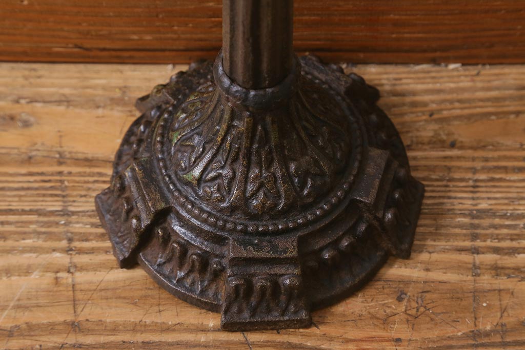 アンティーク雑貨　明治大正　グラビュール(グラヴュール)　金魚鉢型　チューリップ型　赤縁　フリルガラスのオイルランプ(洋燈、座敷ランプ)(R-040419)