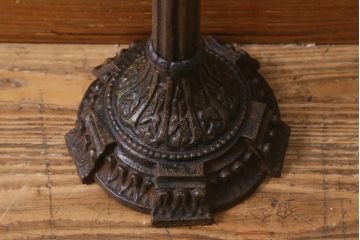 アンティーク雑貨　明治大正　グラビュール(グラヴュール)　金魚鉢型　チューリップ型　赤縁　フリルガラスのオイルランプ(洋燈、座敷ランプ)(R-040419)