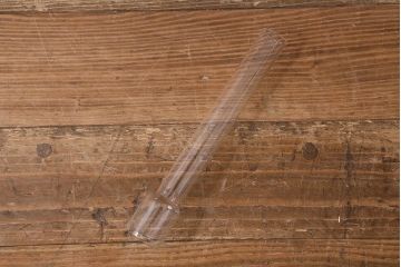 アンティーク雑貨　明治大正　グラビュール(グラヴュール)　金魚鉢型　チューリップ型　赤縁　フリルガラスのオイルランプ(洋燈、座敷ランプ)(R-040419)