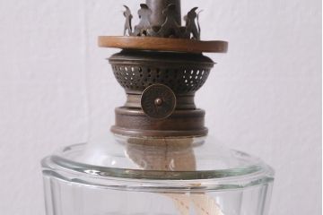 ビンテージ雑貨　巻芯10番　つぼみのようなシェードがおしゃれな日本製のオイルランプ(灯油ランプ、台ランプ)(R-040422)