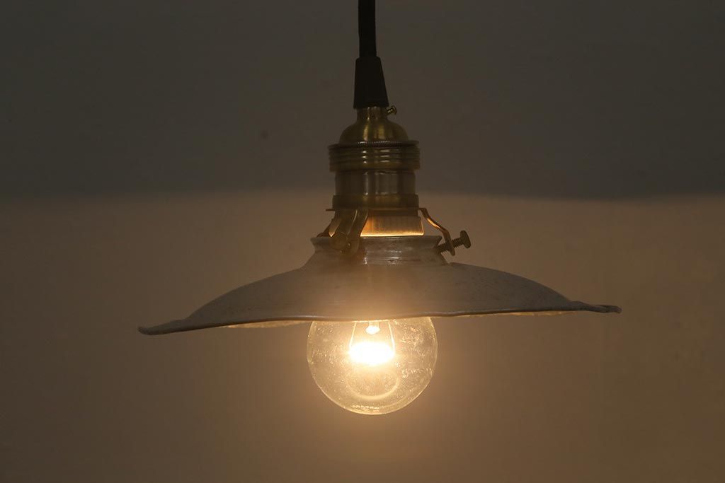 ビンテージ照明　平笠　無骨なアルミシェードが魅力の吊り下げ照明(天井照明、電笠、ペンダントライト)(R-040423)