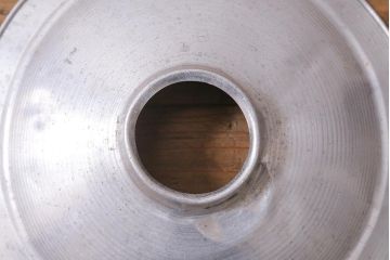 ビンテージ照明　平笠　無骨なアルミシェードが魅力の吊り下げ照明(天井照明、電笠、ペンダントライト)(R-040423)