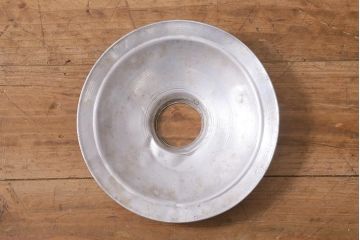 ビンテージ照明　平笠　無骨なアルミシェードが魅力の吊り下げ照明(天井照明、電笠、ペンダントライト)(R-040423)