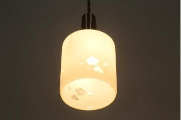 アンティーク照明　戦前　花の透かしがおしゃれな筒型照明(天井照明、ペンダントライト)(R-040425)