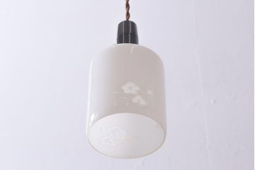 アンティーク照明　戦前　花の透かしがおしゃれな筒型照明(天井照明、ペンダントライト)(R-040425)