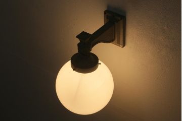 ビンテージ照明　アルミのフレームがおしゃれな壁付け照明(ウォールライト、ウォールランプ)(R-040439)