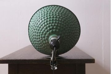 ビンテージ照明　インダストリアル　アルミシェードが目を引くクリップライト(デスクライト、照明)(R-040440)