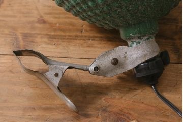 ビンテージ照明　インダストリアル　アルミシェードが目を引くクリップライト(デスクライト、照明)(R-040440)