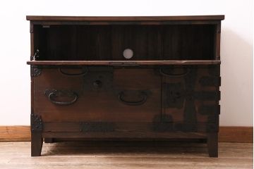 アンティーク家具　ヒノキ材　古箪笥リメイク　フラップダウン扉のテレビ台(テレビボード、リビングボード、時代箪笥)(R-040456)