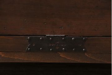 アンティーク家具　ラフジュ工房オリジナル　古箪笥リメイク　フラップダウン扉のテレビ台(テレビボード、リビングボード、時代箪笥)(R-040457)
