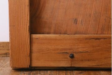 アンティーク建具　和製アンティーク　明治期　巾着金具　ぬくもり溢れる木味が魅力的な蔵戸(引き戸、建具、玄関戸)(R-040459)