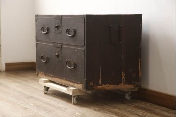 アンティーク家具　明治期　渋い風合いが魅力的な和箪笥(ローボード、時代箪笥)(R-040463)