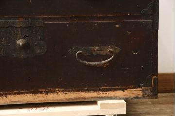 アンティーク家具　明治期　渋い風合いが魅力的な和箪笥(ローボード、時代箪笥)(R-040463)