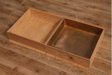 中古　民芸家具　網代引戸　杉材・桜皮　上品な雰囲気漂う置き水屋(置水屋、茶水屋、茶道具、戸棚)(R-040475)