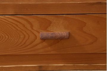 中古　民芸家具　網代引戸　杉材・桜皮　上品な雰囲気漂う置き水屋(置水屋、茶水屋、茶道具、戸棚)(R-040475)
