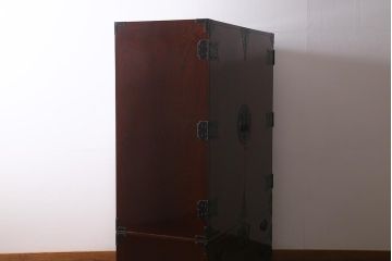 ビンテージ家具　岩谷堂箪笥　銘入り「菊政」　手打ち金具・牡丹と唐獅子紋　木地呂塗り　ワードローブ(洋服タンス)(R-040478)