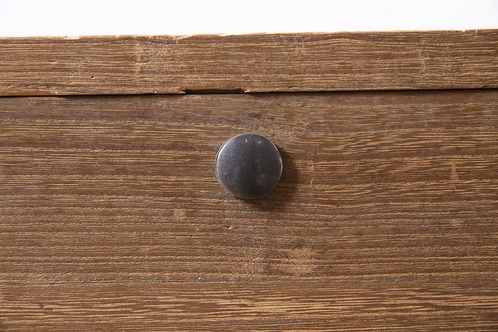 アンティーク家具　和製アンティーク　総桐材　奥行がたっぷりある珍しいサイズの衣装箪笥(チェスト、引き出し)(R-040480)