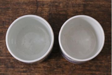 古民具・骨董　江戸期　古伊万里　草文染付筒型猪口2客セット(酒器、和食器)(R-040490)