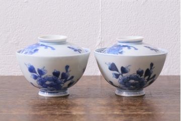 アンティーク雑貨　明治期　花蝶文染付蓋茶碗2客セット(蓋付茶碗、和食器)(R-040499)