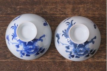 アンティーク雑貨　明治期　花蝶文染付蓋茶碗2客セット(蓋付茶碗、和食器)(R-040499)