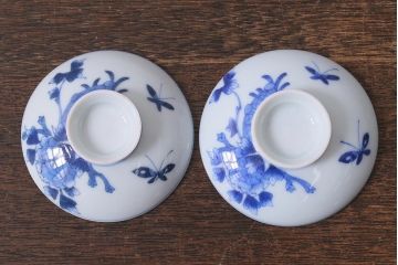 アンティーク雑貨　明治期　花蝶文染付蓋茶碗2客セット(蓋付茶碗、和食器)(R-040499)