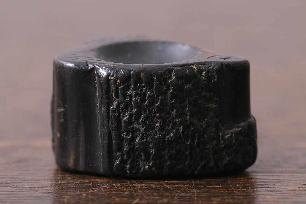 アンティーク雑貨　明治大正　古い根付3点(鹿角、クルミ彫刻)(R-040501)