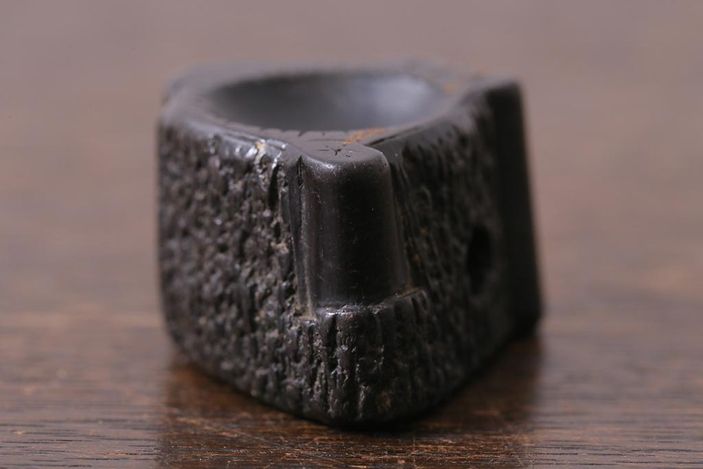 アンティーク雑貨　明治大正　古い根付3点(鹿角、クルミ彫刻)(R-040501)