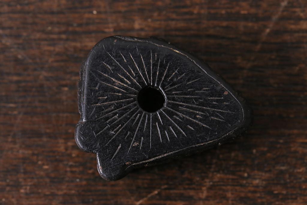 アンティーク雑貨　明治大正　古い根付3点(鹿角、クルミ彫刻)(R-040501)