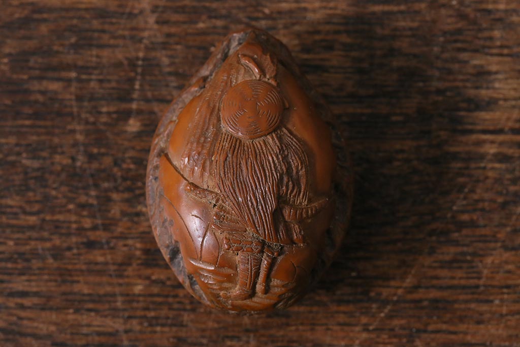 アンティーク雑貨　明治大正　古い根付3点(鹿角、クルミ彫刻)(R-040501)