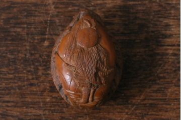 アンティーク雑貨　明治大正　古い根付3点(鹿角、クルミ彫刻)(R-040501)