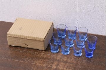 レトロ雑貨　昭和中期　落ち着いた青色の切子グラス11個セット(コップ)(R-040502)