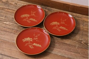 古民具　大正昭和初期　輪島塗　松竹梅　沈金蒔絵菓子皿3枚セット(菓子盆、漆器、木製皿)(R-040509)