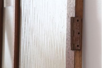 レトロ家具　ノスタルジックな雰囲気漂うガラス扉(ドア)(R-040515)