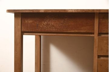 レトロ家具　温もりあふれるナチュラルテイストな片袖机(デスク、勉強机、在宅ワーク、在宅用ワークデスク)(R-040518)