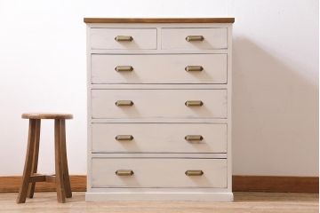 アンティーク家具　ナチュラルなお部屋にぴったりなホワイトペイントのチェスト(引き出し)(R-040527)