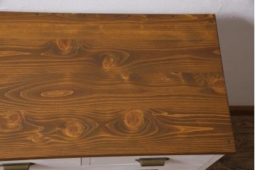 アンティーク家具　ナチュラルなお部屋にぴったりなホワイトペイントのチェスト(引き出し)(R-040527)