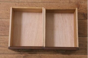 アンティーク家具　縦型　引き出し付き　レトロスタイルにおすすめな木製レターラック(棚、シェルフ)(R-040529)