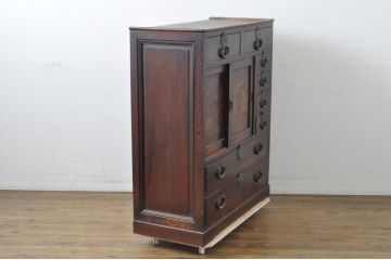 アンティーク家具　三方ケヤキ材　高級感漂う上手物の帳場箪笥(キャビネット、戸棚)(R-040542)