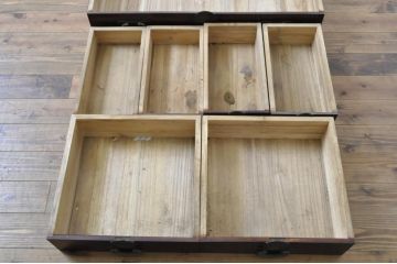 アンティーク家具　三方ケヤキ材　高級感漂う上手物の帳場箪笥(キャビネット、戸棚)(R-040542)