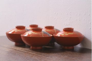アンティーク雑貨　大正昭和初期　朱塗り　鶴蒔絵　お椀5客セット(木製漆器、和食器)(R-040554)