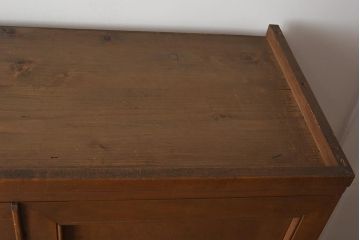 レトロ家具　前面楠材　上品なデザインと柔らかな木色が魅力の重ねタンス(衣装箪笥、チェスト)(R-040561)