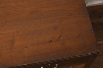 レトロ家具　温もりあふれるレトロな木製平机(デスク、ワークデスク、在宅ワーク、在宅用)(R-040562)