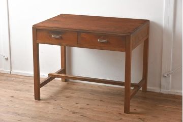 レトロ家具　温もりあふれるレトロな木製平机(デスク、ワークデスク、在宅ワーク、在宅用)(R-040562)