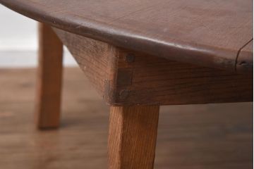 レトロ家具　昭和初期　栓材　くっきりした木目が魅力の丸ちゃぶ台(折りたたみテーブル、座卓、ローテーブル)(R-040565)