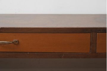 レトロ家具　昭和中期　2色の木色がおしゃれな文机(座机、飾り台)(R-040568)