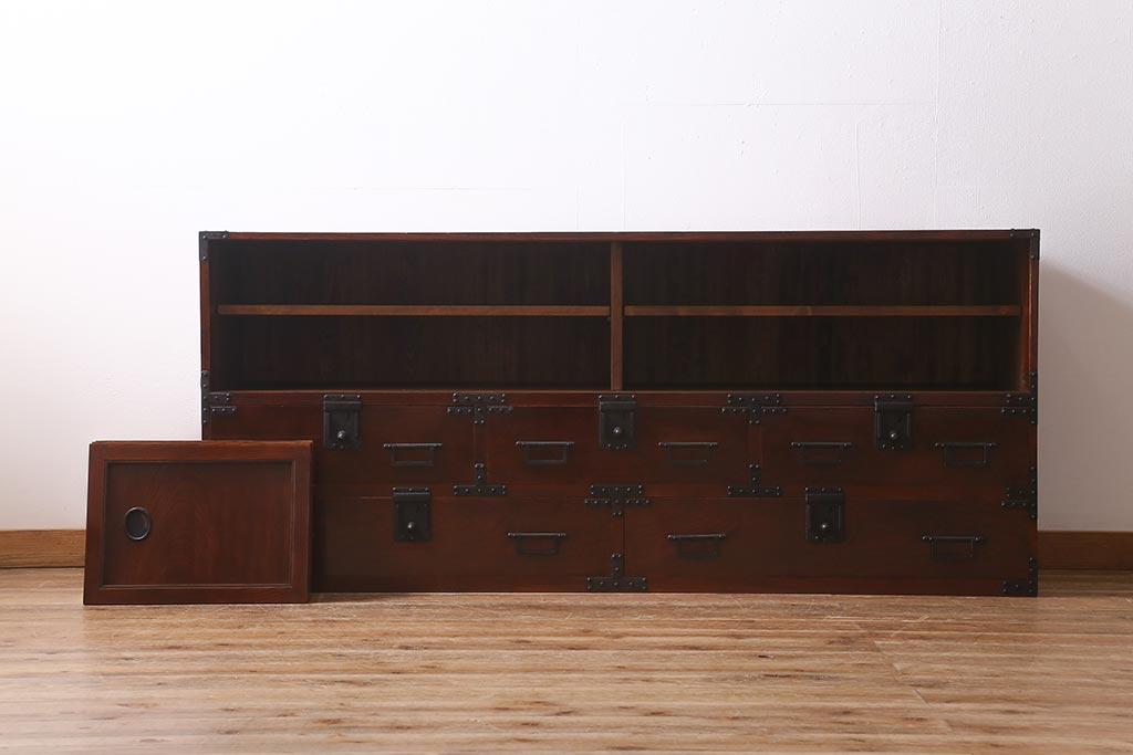 アンティーク家具　上手物!　前面欅(ケヤキ)材共縁　漆塗り　最高級大川箪笥サイドボード(和箪笥、時代箪笥)(R-040569)