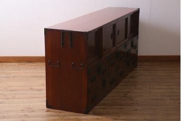 アンティーク家具　上手物!　前面欅(ケヤキ)材共縁　漆塗り　最高級大川箪笥サイドボード(和箪笥、時代箪笥)(R-040569)