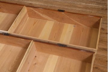 アンティーク家具　上手物!　前面欅(ケヤキ)材共縁　漆塗り　最高級大川箪笥サイドボード(和箪笥、時代箪笥)(R-040569)